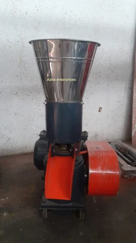 Cattle feed pellet machine